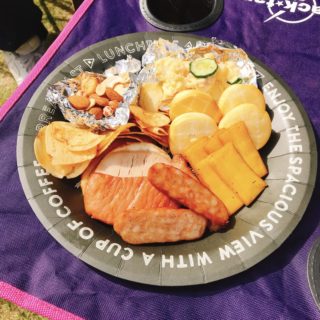 簡単段ボールで燻製作り！ポテトサラダがワンランク上の味に変身！