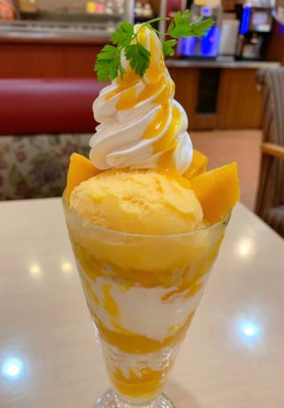 【ジョナサン】完熟マンゴーパフェが161円！？ママも息子も大満足♪