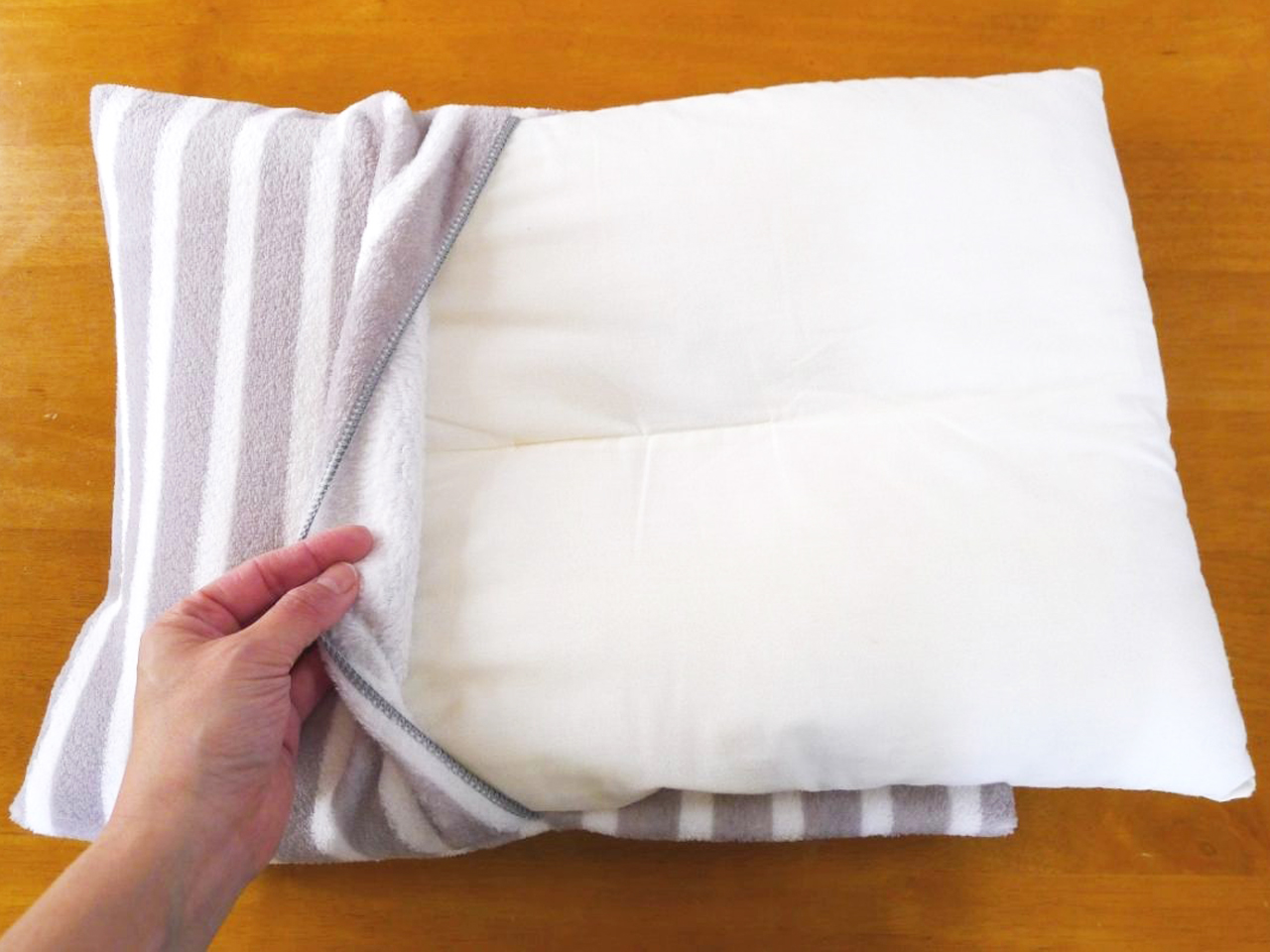 バスタオルで作る枕カバーの作り方 なんと直線縫い2本で完成 ぎゅってweb