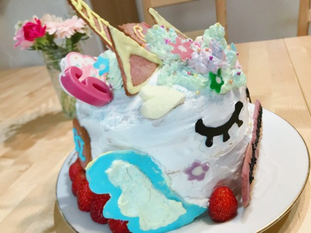 6歳娘のお誕生日会 手作りユニコーンケーキにごはん プレゼントは ぎゅってweb