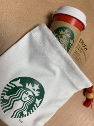 【スタバ】クリスマス限定ギフトはハイセンスな見た目でコスパ抜群！