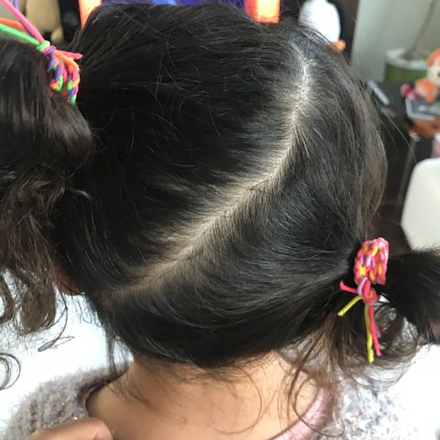 アナ雪2の映画の髪型に簡単アレンジ アナの三つ編み一周まとめ髪 ぎゅってweb