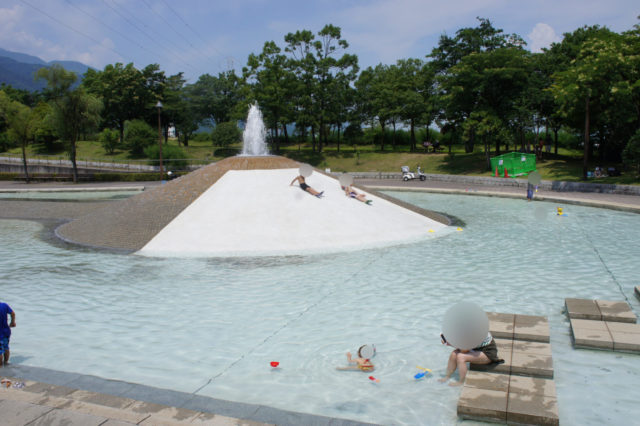 関東近郊 無料の公園10選 休日のおでかけにオススメ 遊具充実 水遊場も ぎゅってweb